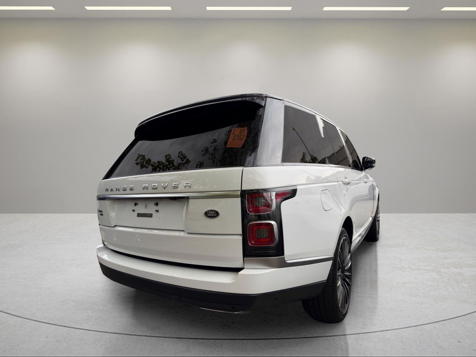 Used 2021 Fuji White Land Rover P525 Westminster image 16