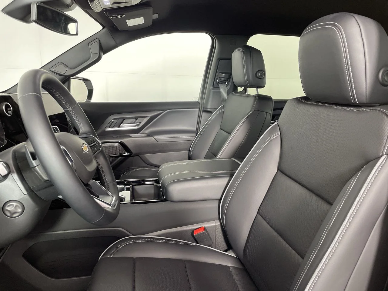 2025 Chevrolet Silverado EV LT - Photo 78