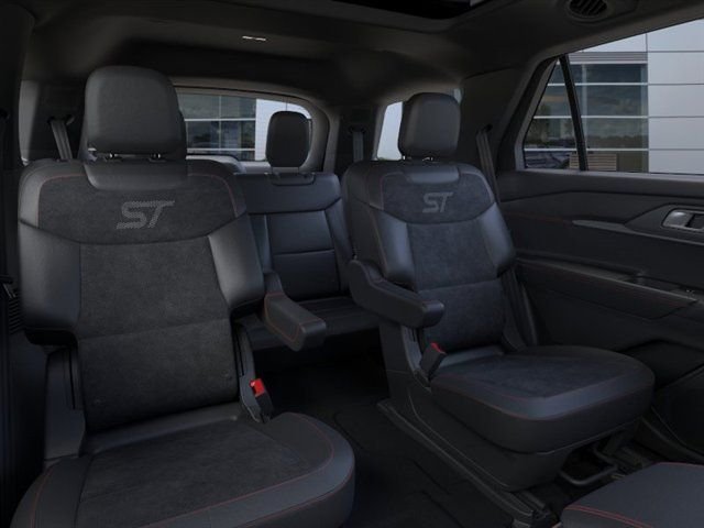 2026 Ford Explorer ST - Photo 11