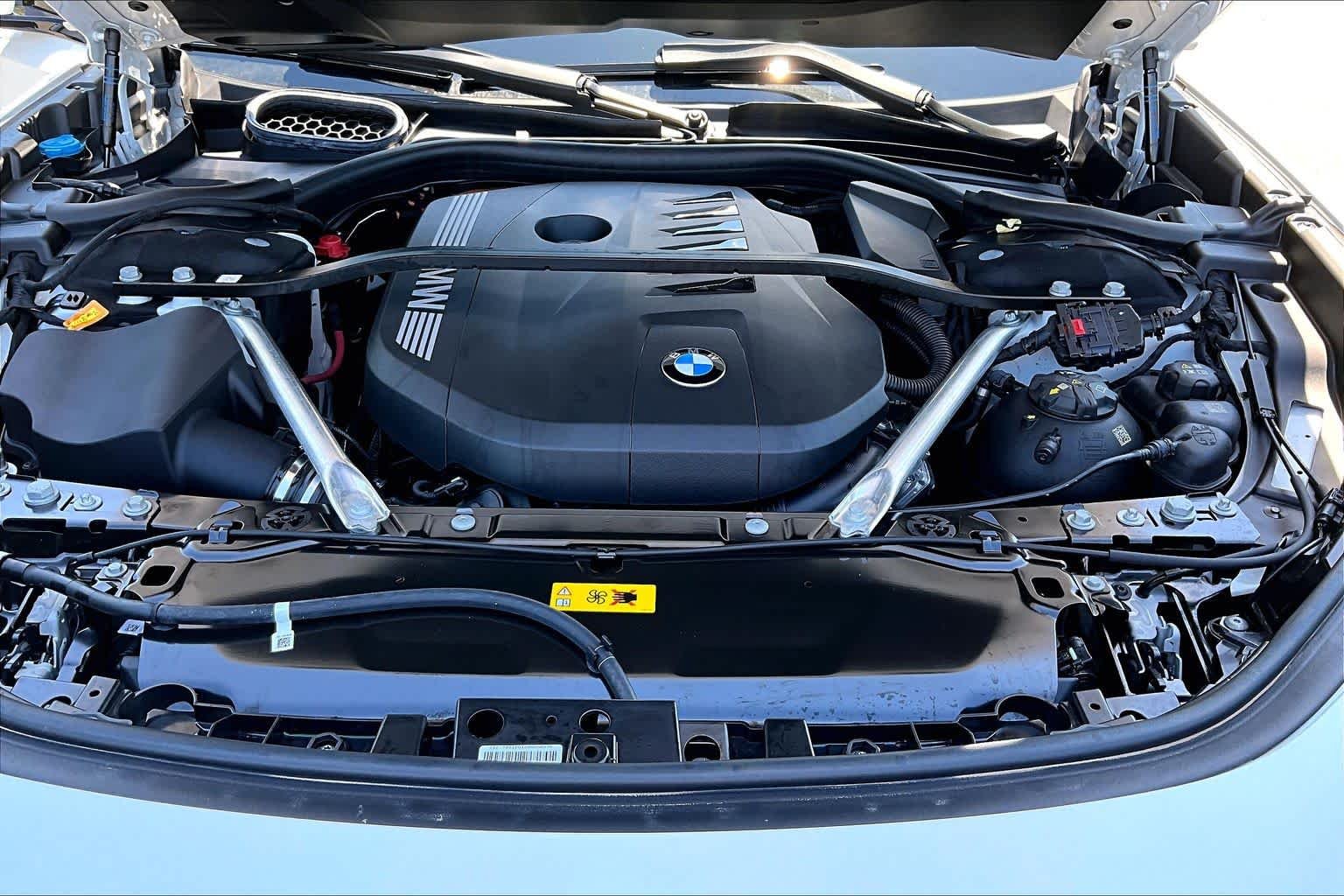 2025 BMW 7 Series 750e - Photo 33