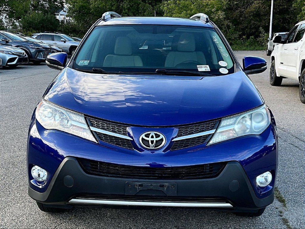 Used 2014 Blue Toyota XLE image 2