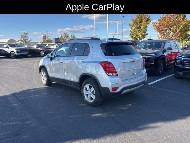 2022 Chevrolet Trax LT photo 2