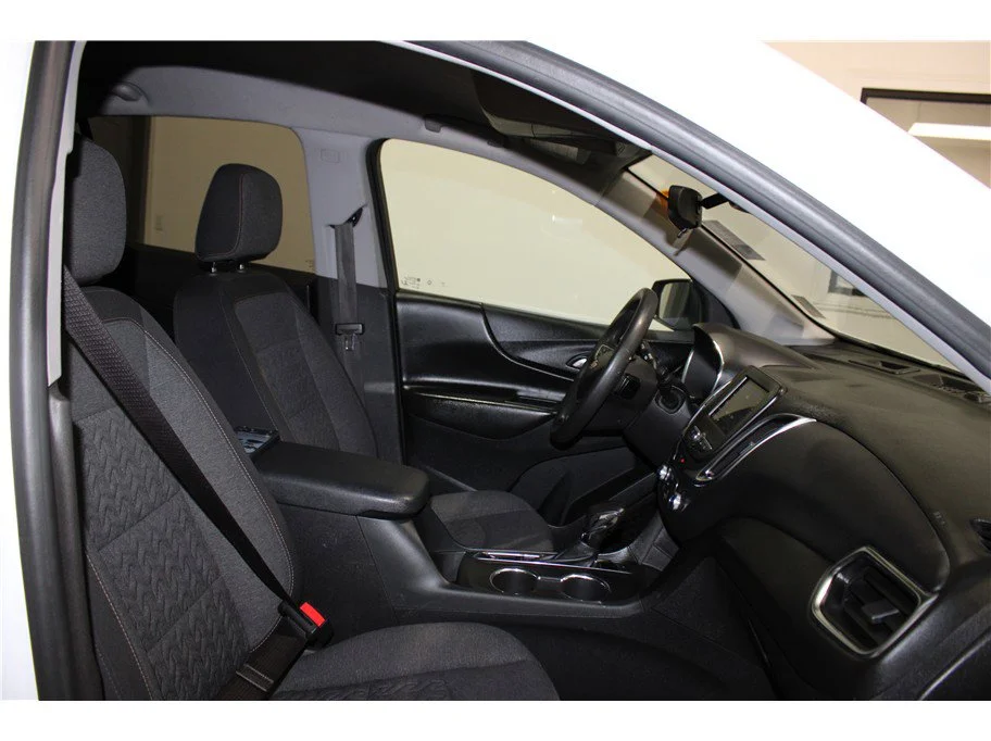 Used 2022 Summit White Chevrolet LT image 23