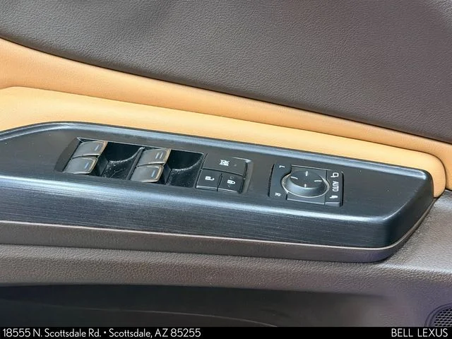 Used 2021 Red Lexus 300h image 16