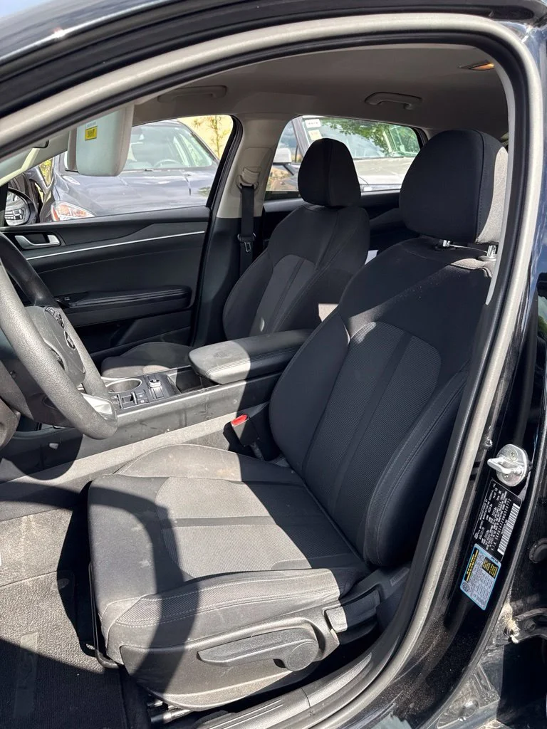 Used 2021 Black Kia LXS image 5