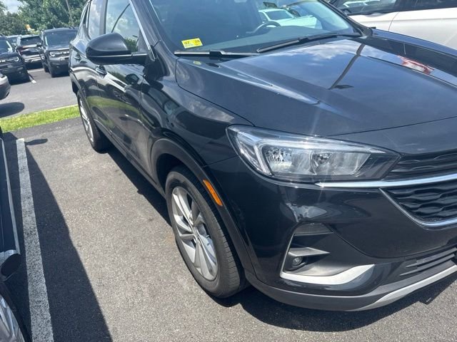 Used 2022 Black Buick Preferred image 4