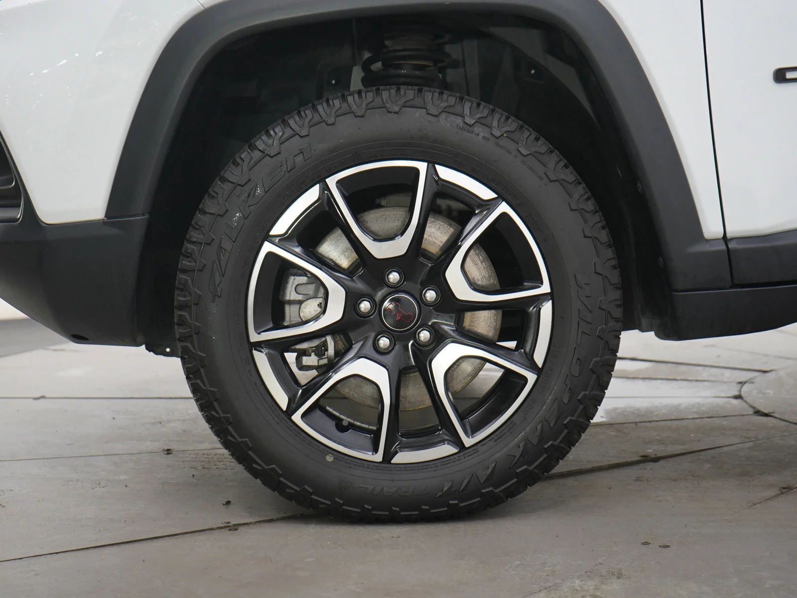 Used 2025 Bright White Clearcoat Jeep Trailhawk image 27