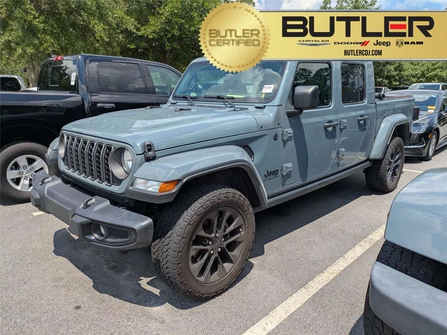 Pre-Owned 2024 Jeep Gladiator Nighthawk