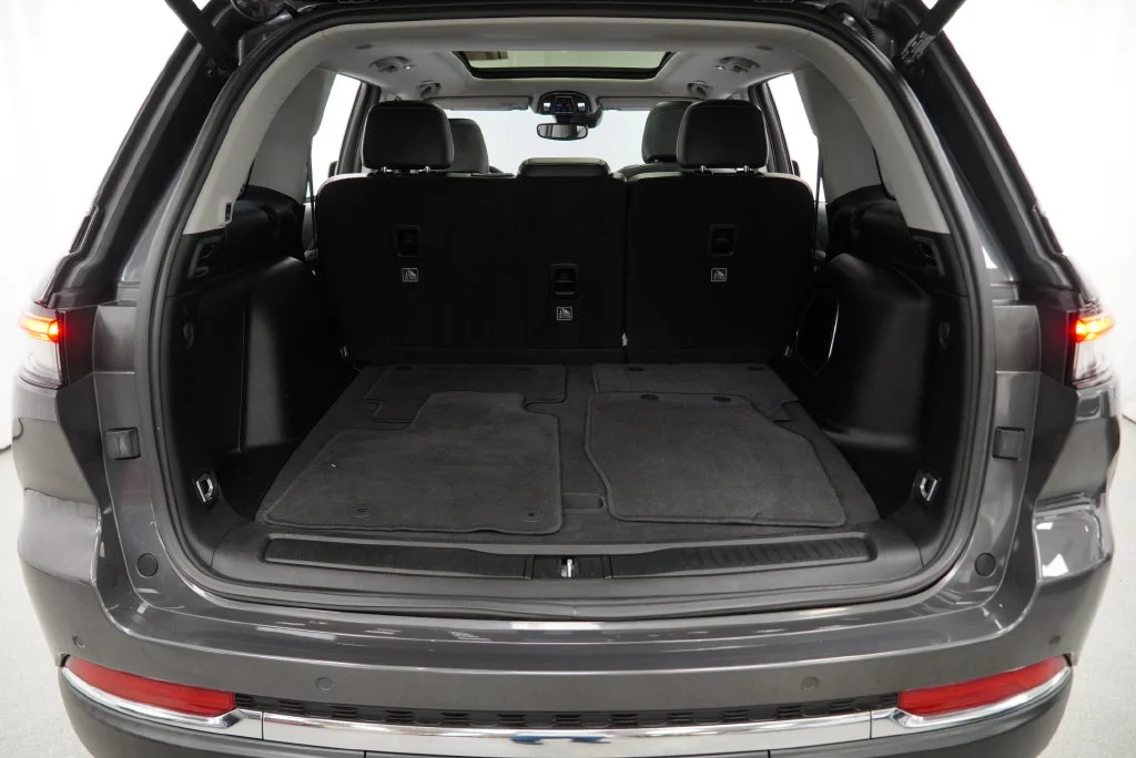 Used 2023 Gray Jeep 4xe image 40