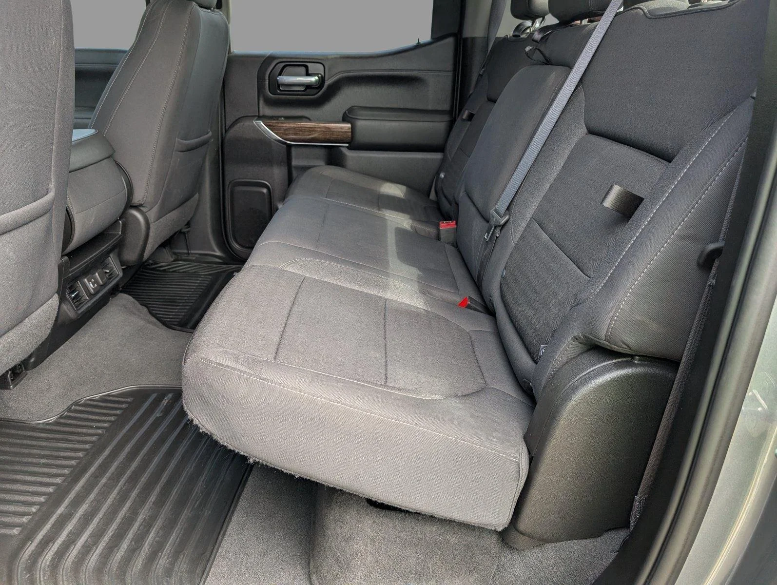 Used 2022 Satin Steel Metallic GMC Elevation image 32