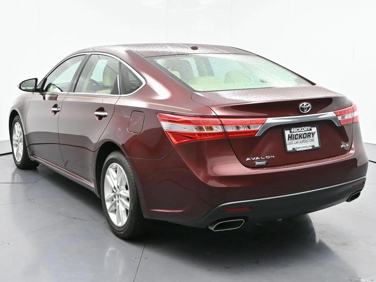 Used 2015 Ooh La La Rouge Mica Toyota XLE image 5