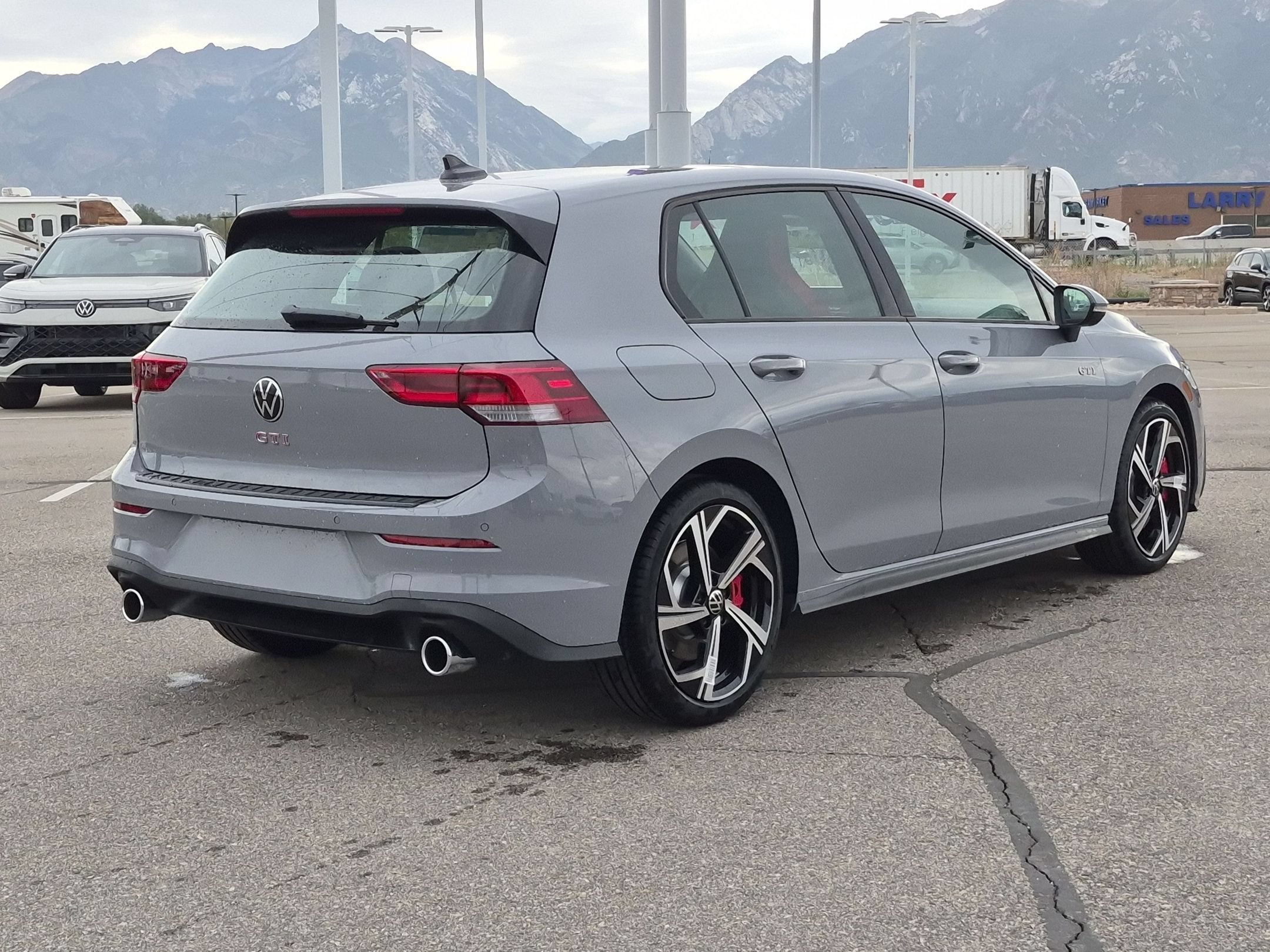 New 2026 Moonstone Gray Volkswagen SE image 3