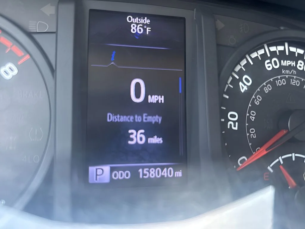 Used 2019 White Toyota SR image 19