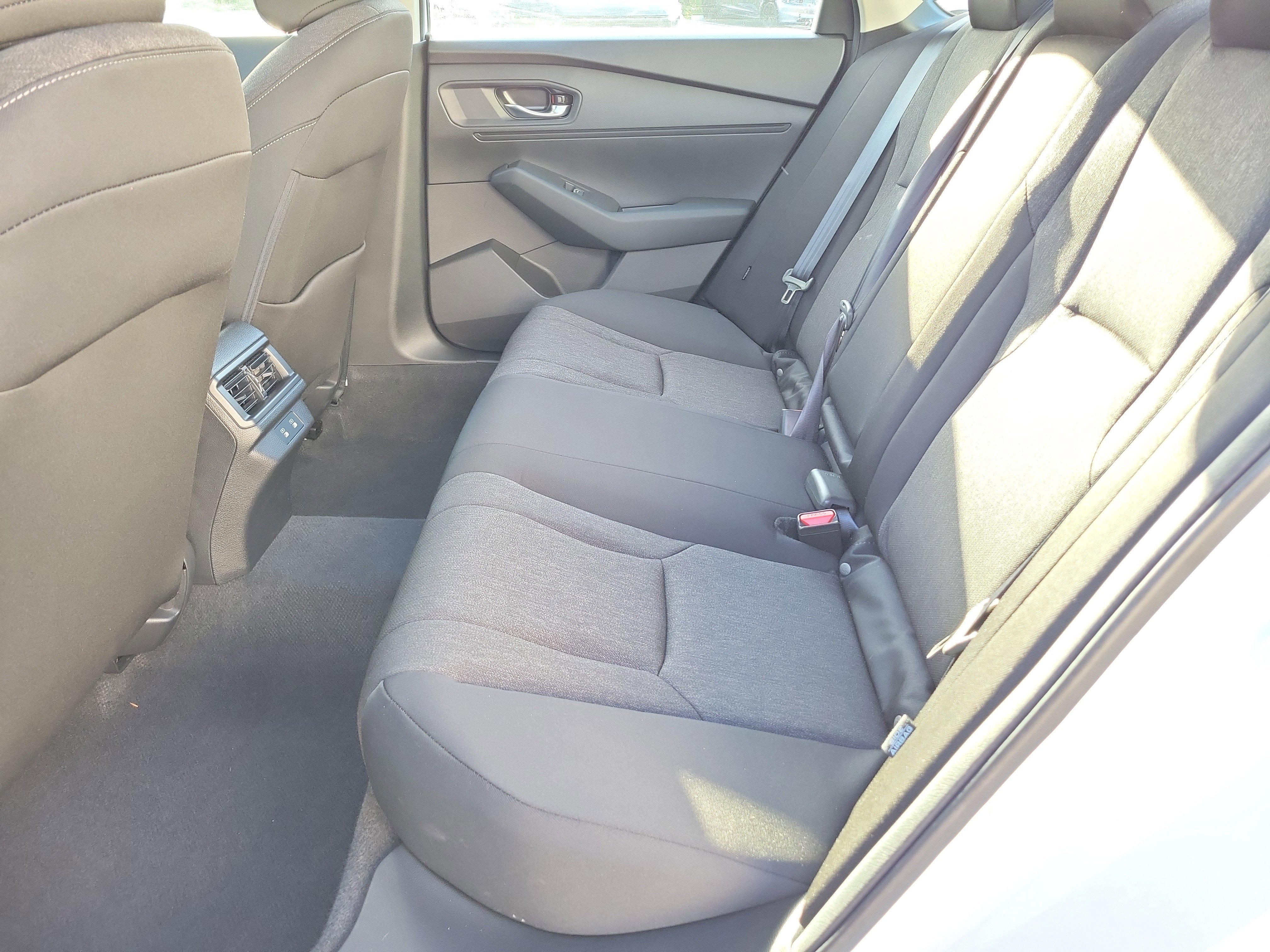 2025 Honda Accord SE - Photo 41