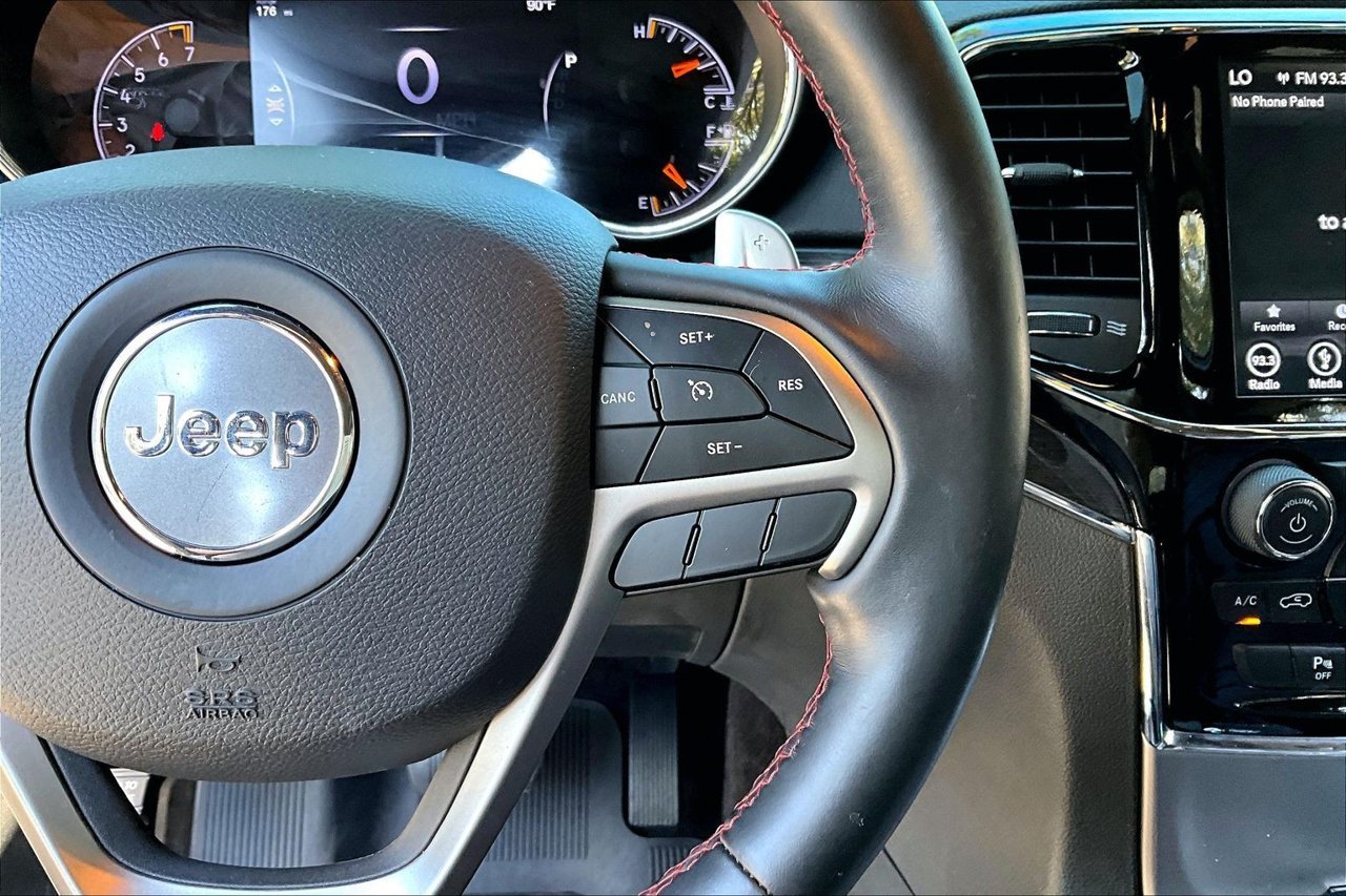 Used 2019 Gray Jeep Trailhawk image 11