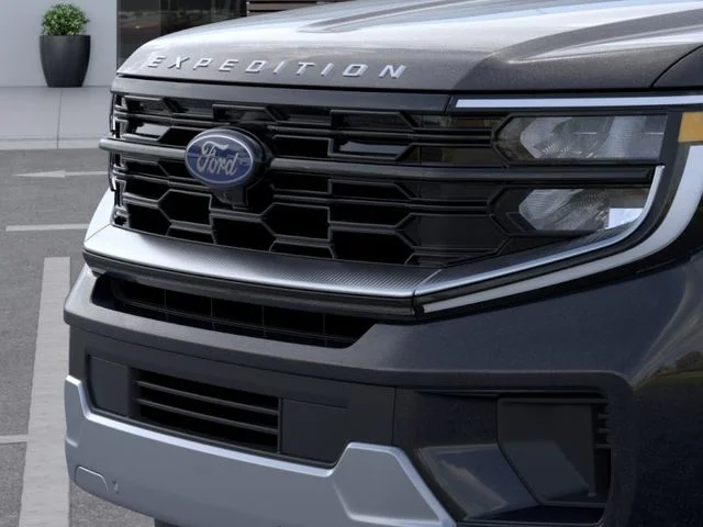New 2026 Black Ford Platinum image 17
