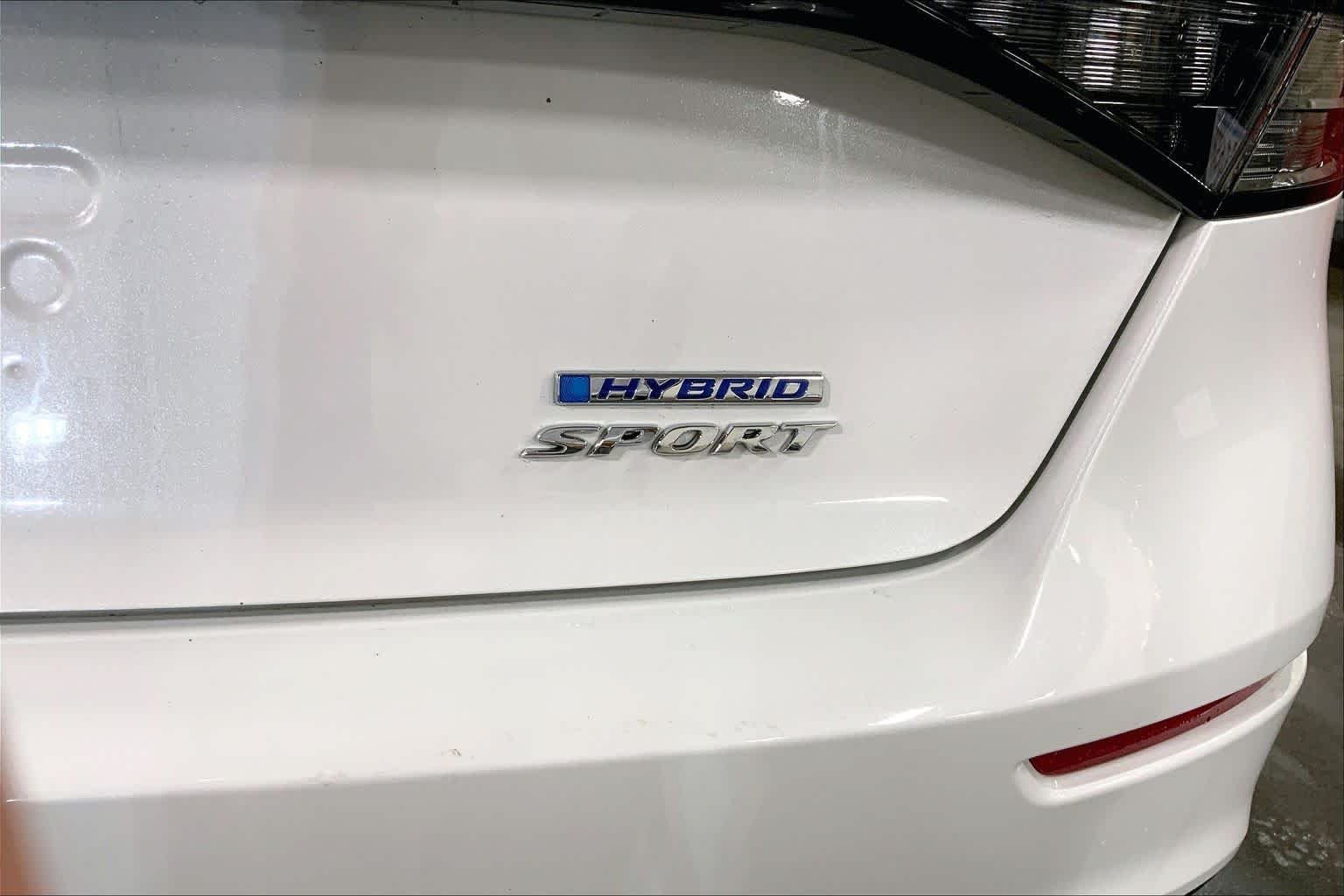 Used 2025 Platinum White Pearl Honda Sport image 10