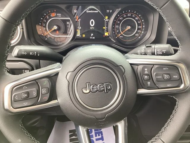 New 2026 Goldilocks Jeep 4-DOOR SAHARA image 13