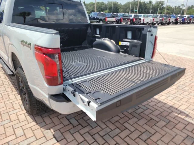 Used 2024 White Ford XLT image 11