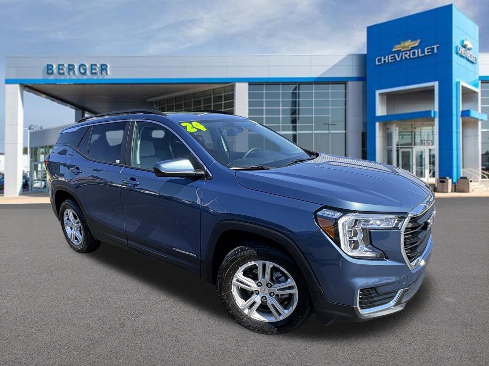 2024 GMC Terrain SLE AWD's photo