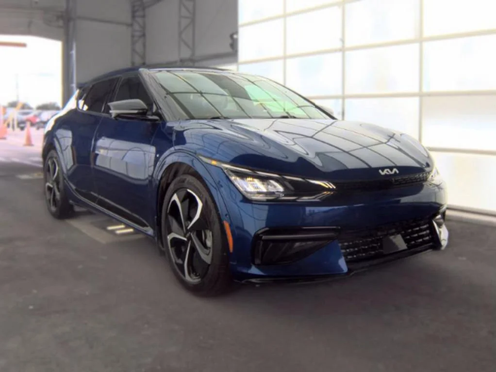 Used 2023 Blue Kia GT-Line image 4