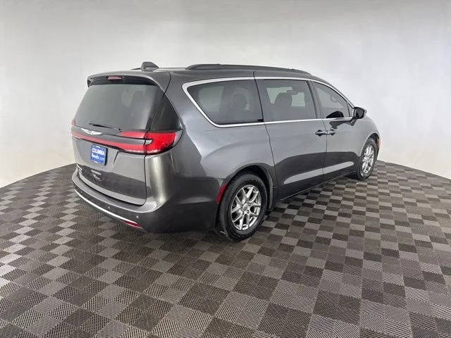 Used 2021 Gray Chrysler Touring image 6