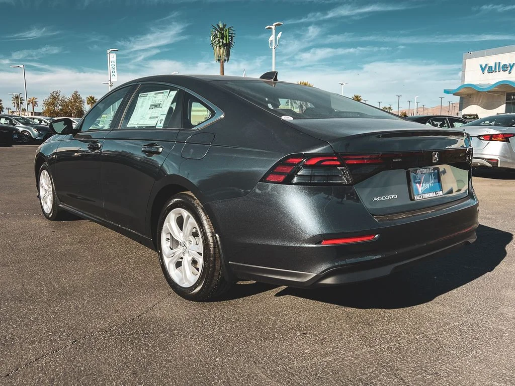 New 2026 Meteorite Gray Metallic Honda LX image 9