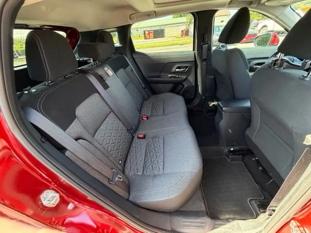 Used 2025 Scarlet Nissan SV image 14
