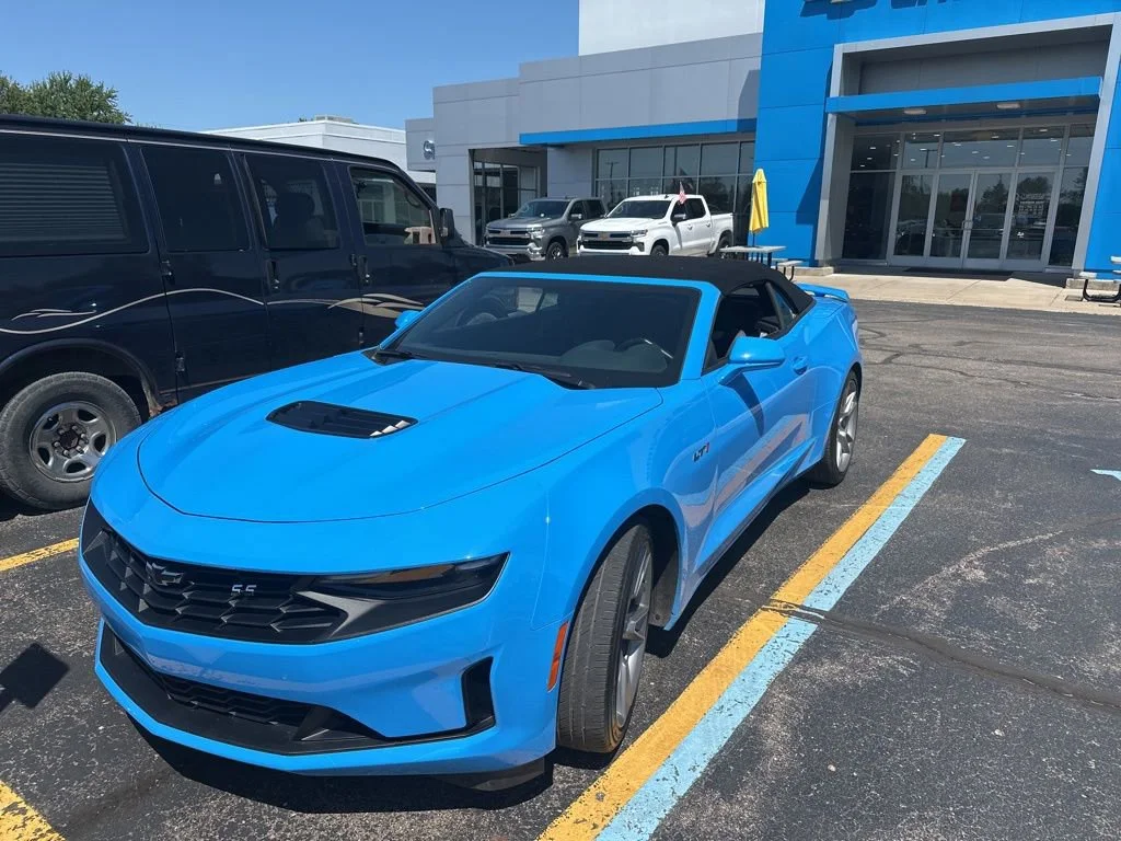 Used 2023 Rapid Blue Chevrolet LT1 image 1