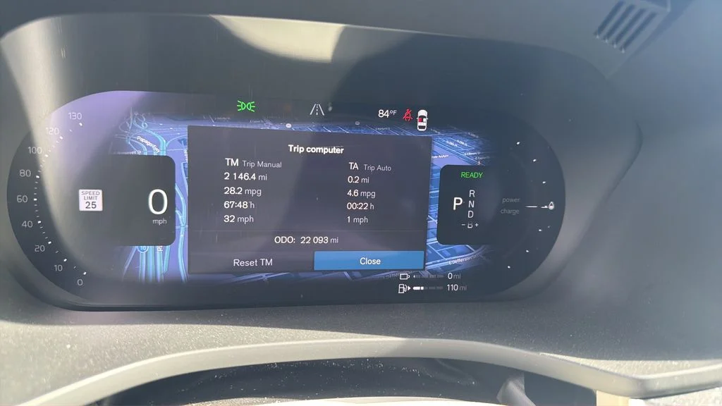 Used 2024 Blue Volvo T8 Plus Dark Theme image 11