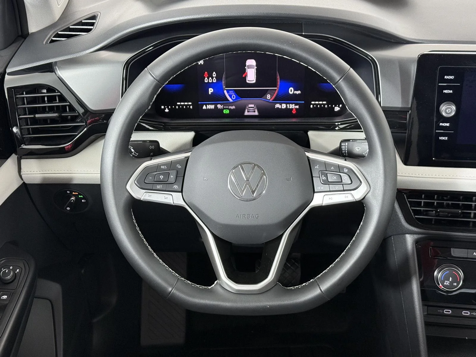 New 2027 Platinum Gray Metallic Volkswagen S image 24