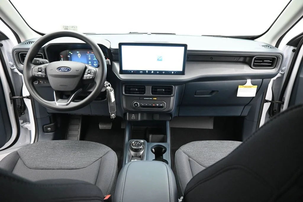 New 2026 Oxford White Ford XLT image 17
