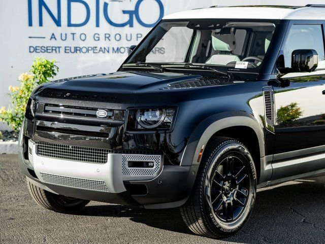 New 2025 Santorini Black Land Rover S image 2