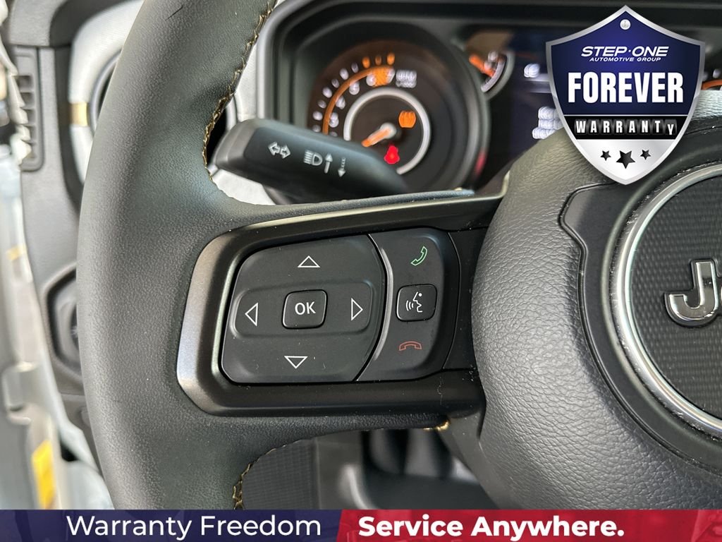 Used 2025 White Jeep Sport S image 20