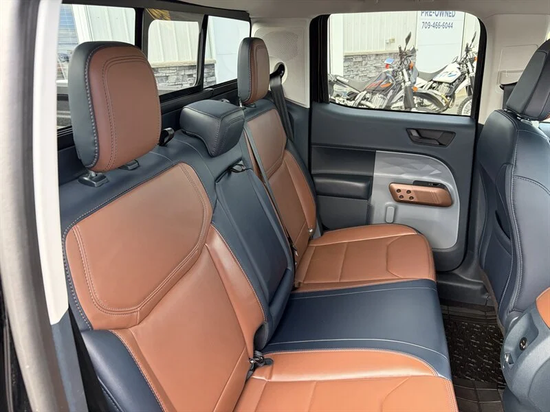 Used 2022 Black Ford Lariat image 18