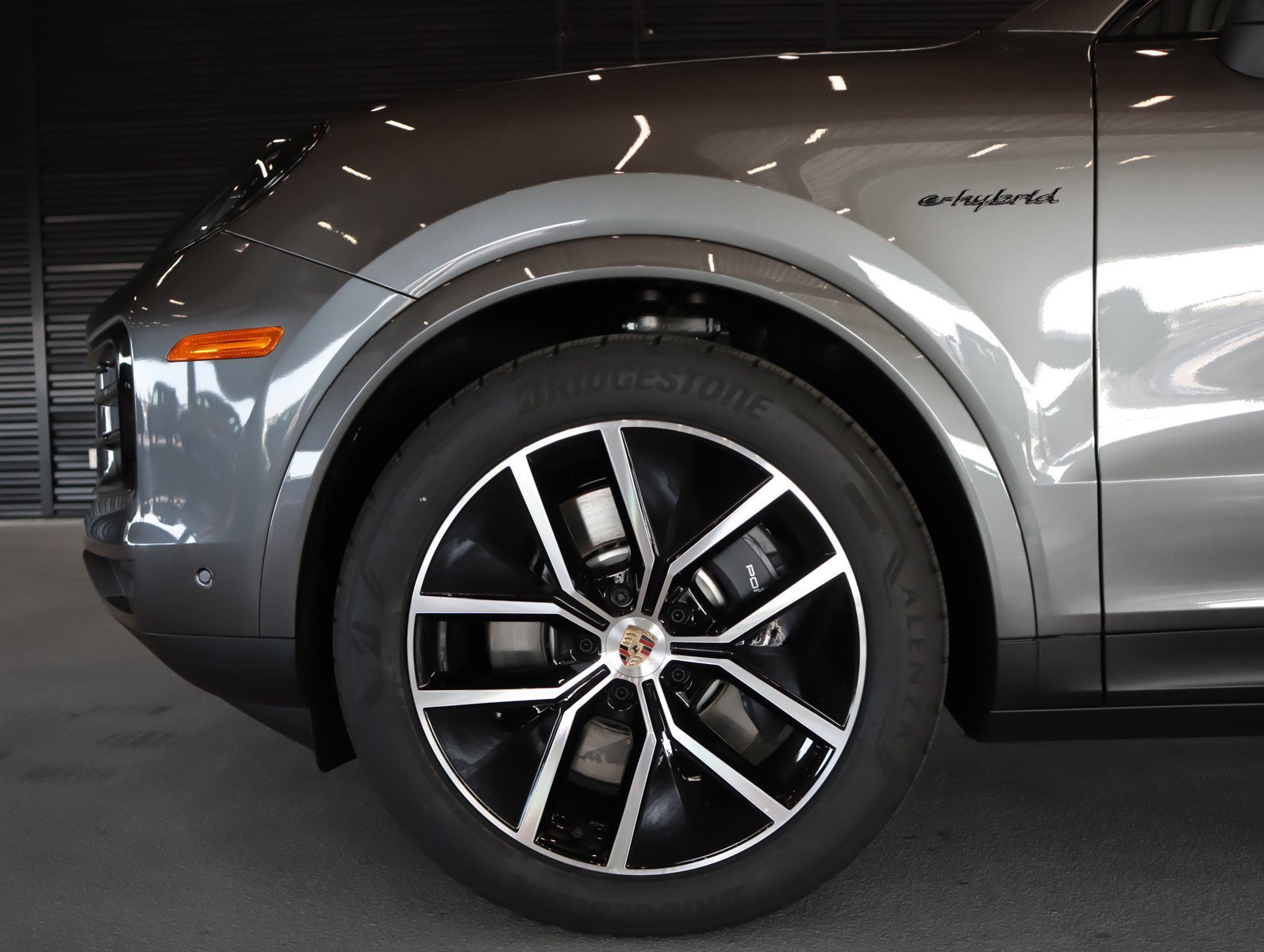 2026 Porsche Cayenne Coup E-Hybrid - Photo 12