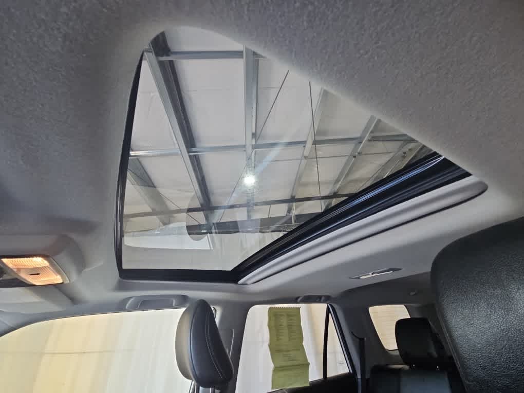 Used 2023 Ice Cap Toyota SR5 Premium image 8