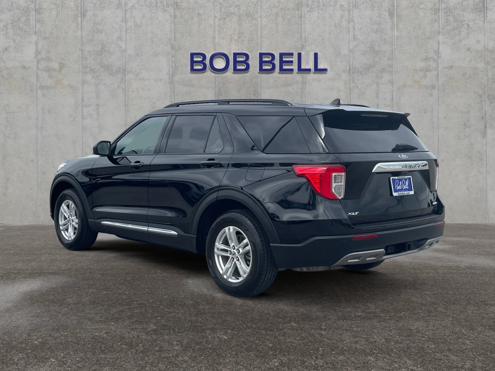 Used 2022 Black Metallic Ford XLT image 3