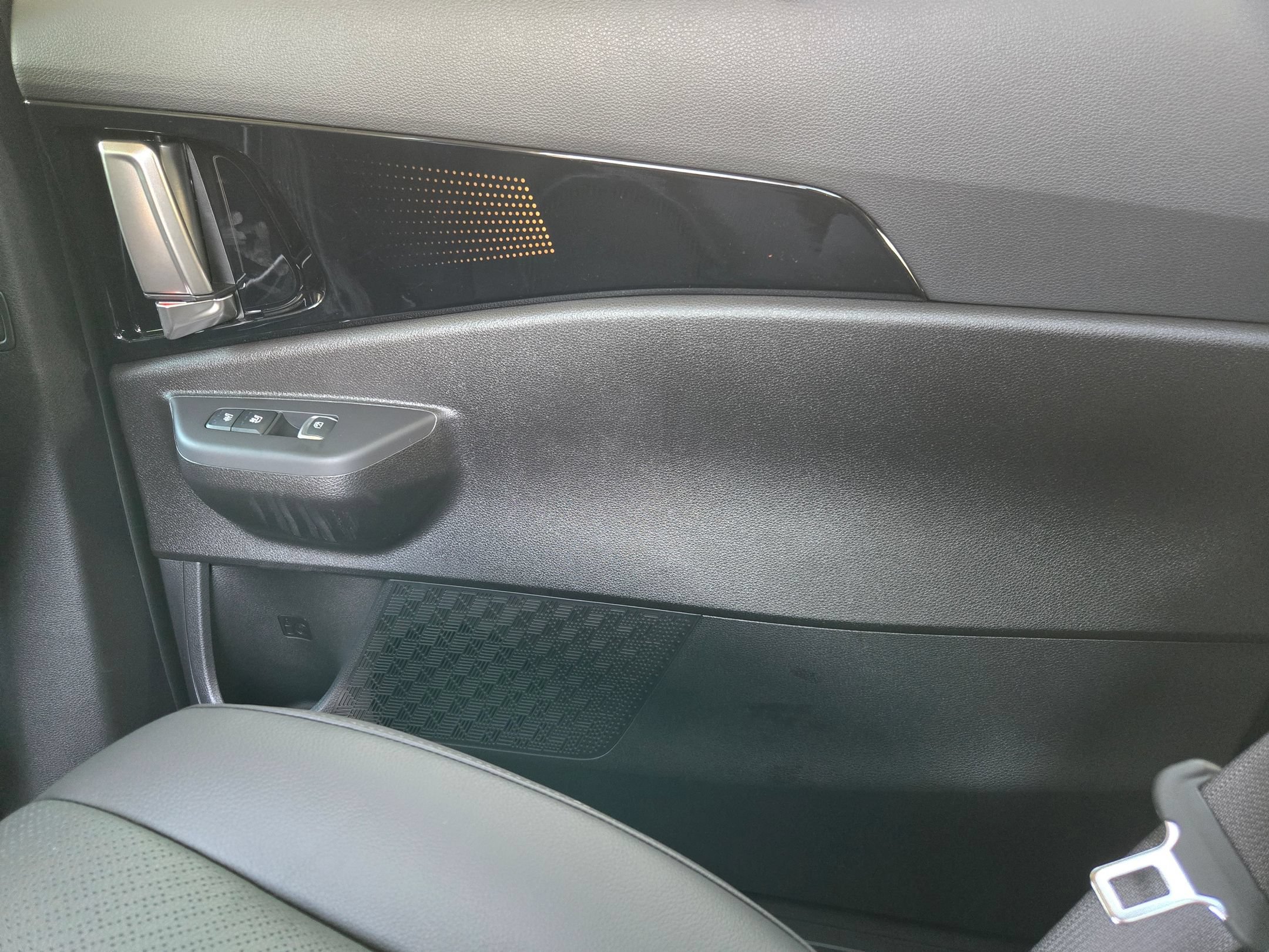 New 2027 Snow White Pearl Kia SX Prestige image 29