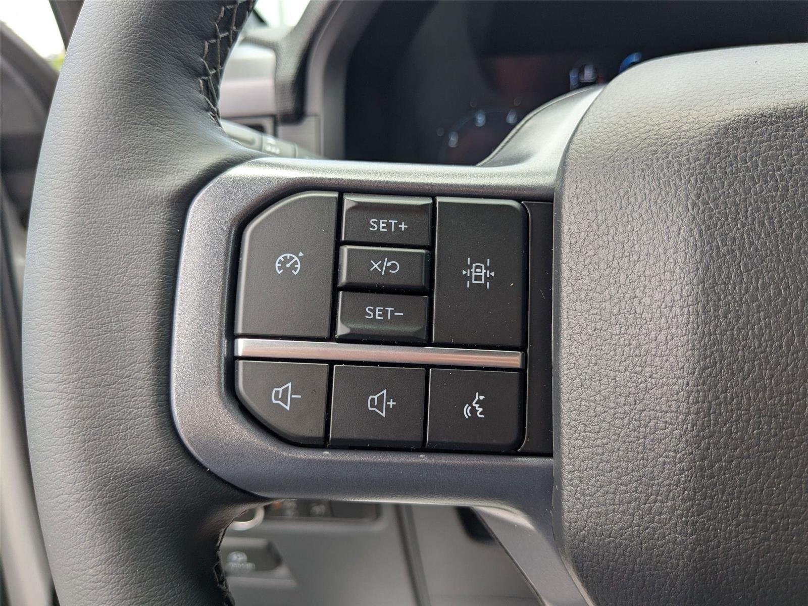 New 2026 Avalanche Ford XLT image 17
