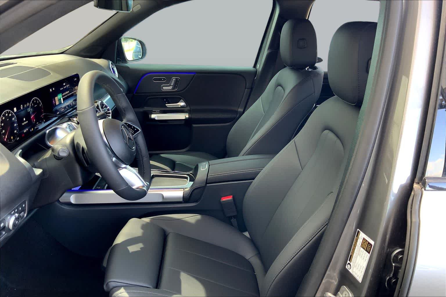 2025 Mercedes-Benz GLB Base - Photo 17