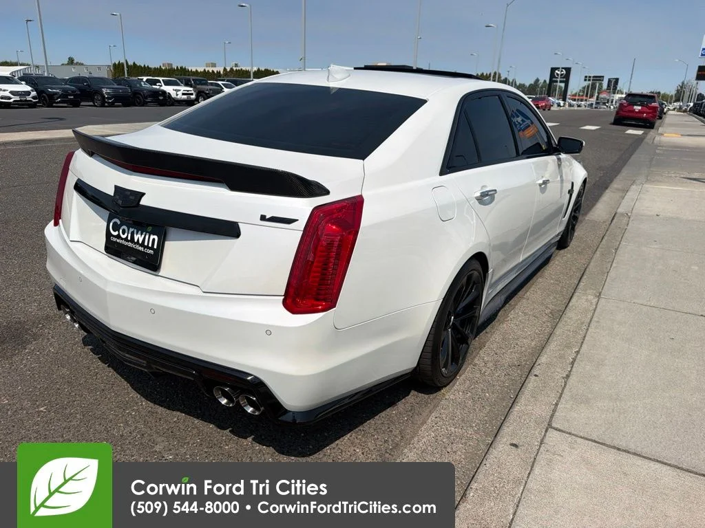 Used 2017 Crystal White Cadillac Base image 13