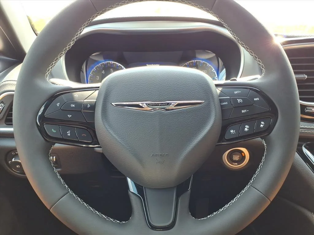 2026 Chrysler Pacifica Limited - Photo 17