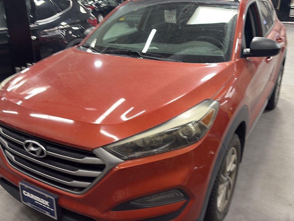 Used 2017 Sedona Sunset Hyundai SE image 1