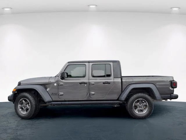 Used 2020 Gray Jeep Sport image 11
