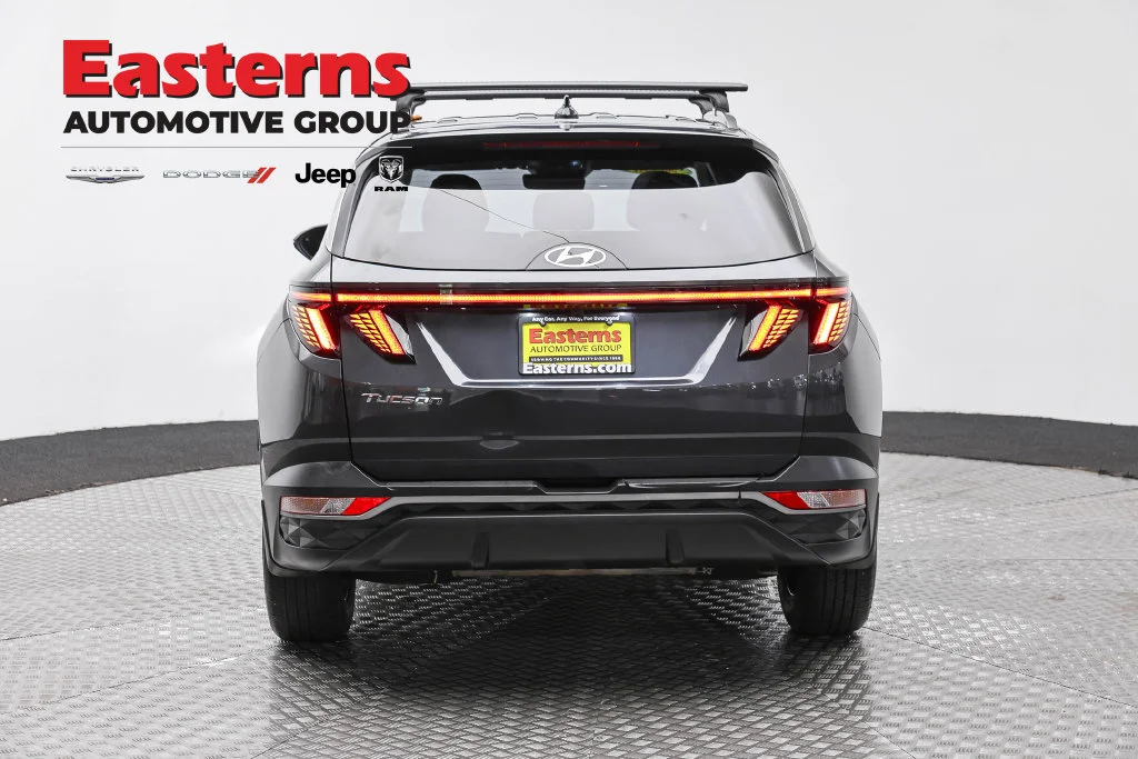 Used 2024 Gray Hyundai SEL image 9