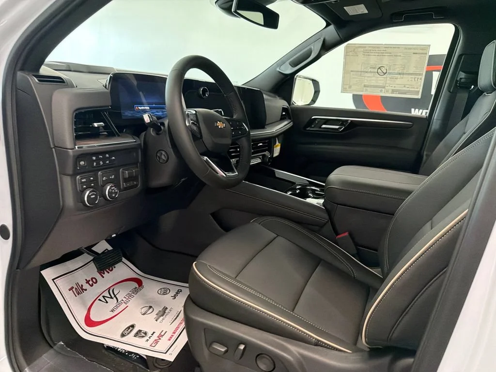 New 2026 Polar White Tricoat Chevrolet Premier image 9