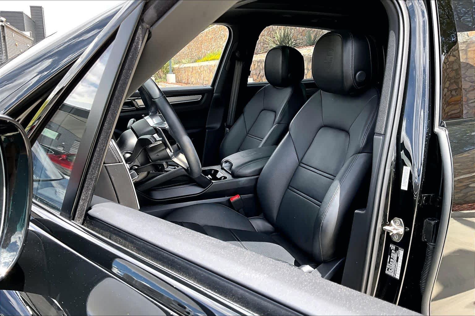Used 2023 Chromite Black Metallic Porsche Platinum Edition image 5