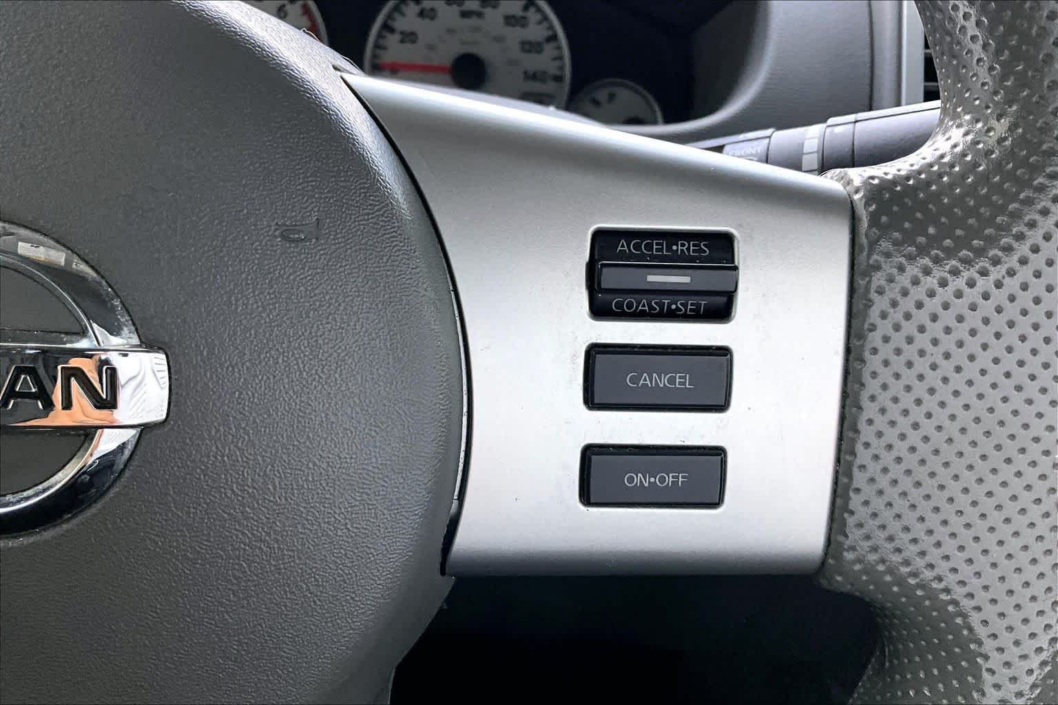 Used 2018 Glacier White Nissan Desert Runner image 22