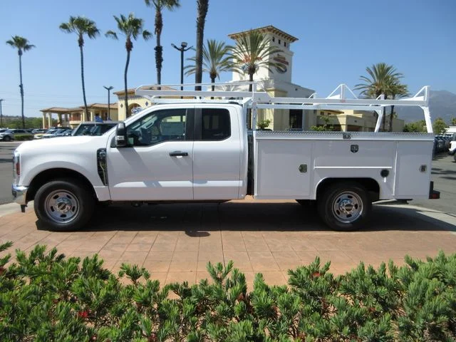2026 Ford F-350 XL SuperCab 168-In SRW's photo